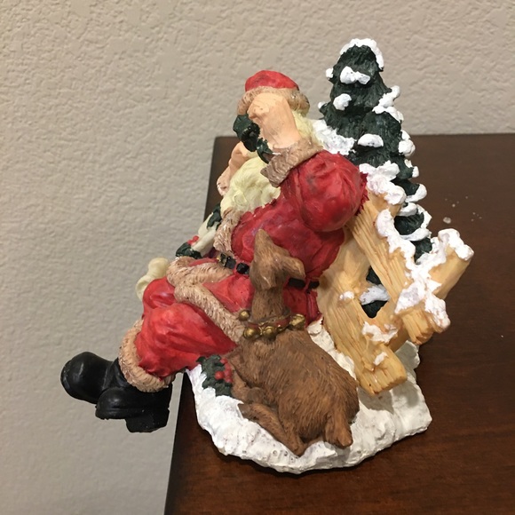 Heavy Duty Resin Santa - Sits on a Shelf or use as a Stocking Holder - 7" x 7" ( - Picture 4 of 5